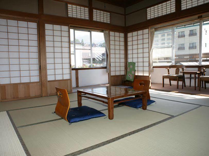 Yumoto Ryokan Yamanouchi  Exterior photo